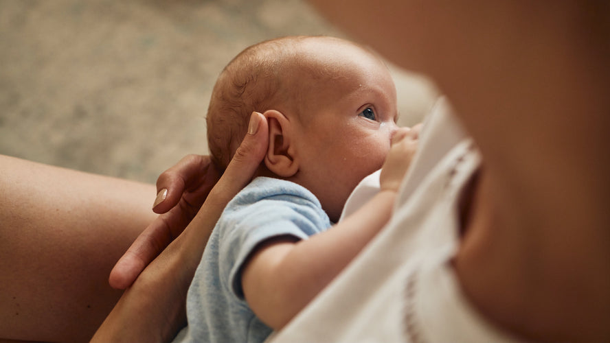 Is your breastfed baby getting enough milk? 5 clear signs they’re feeding well