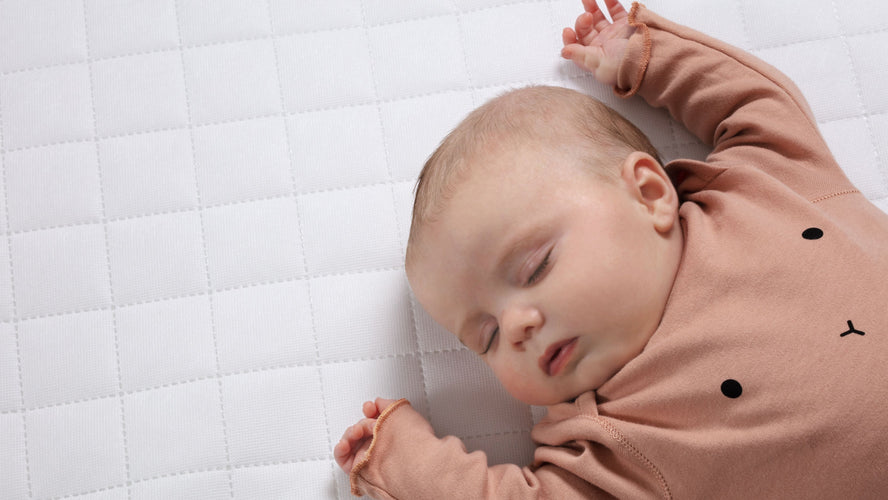 What to dress your baby in at night