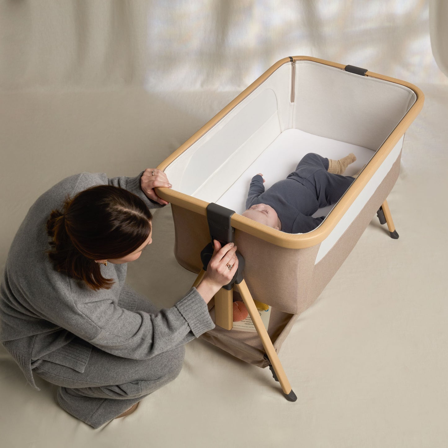 Lunar Bedside Crib