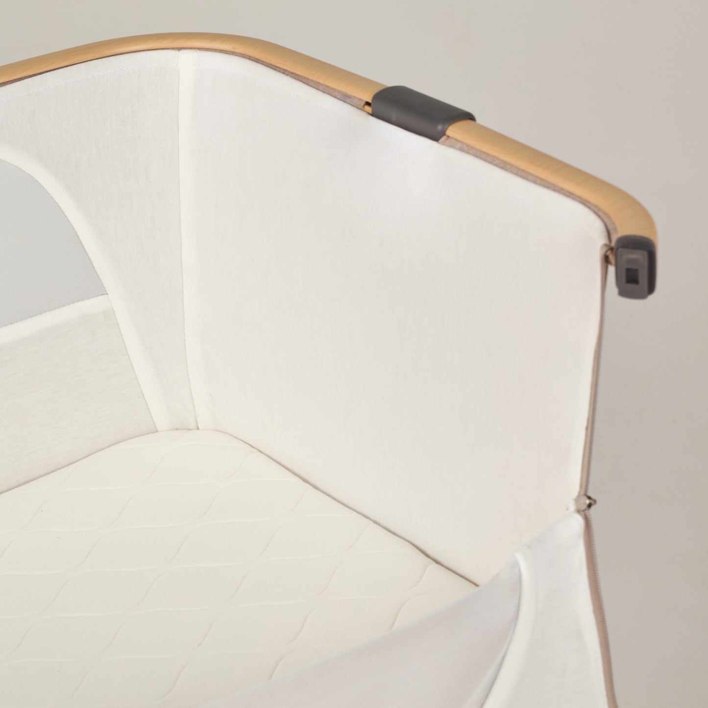 Lunar Bedside Crib